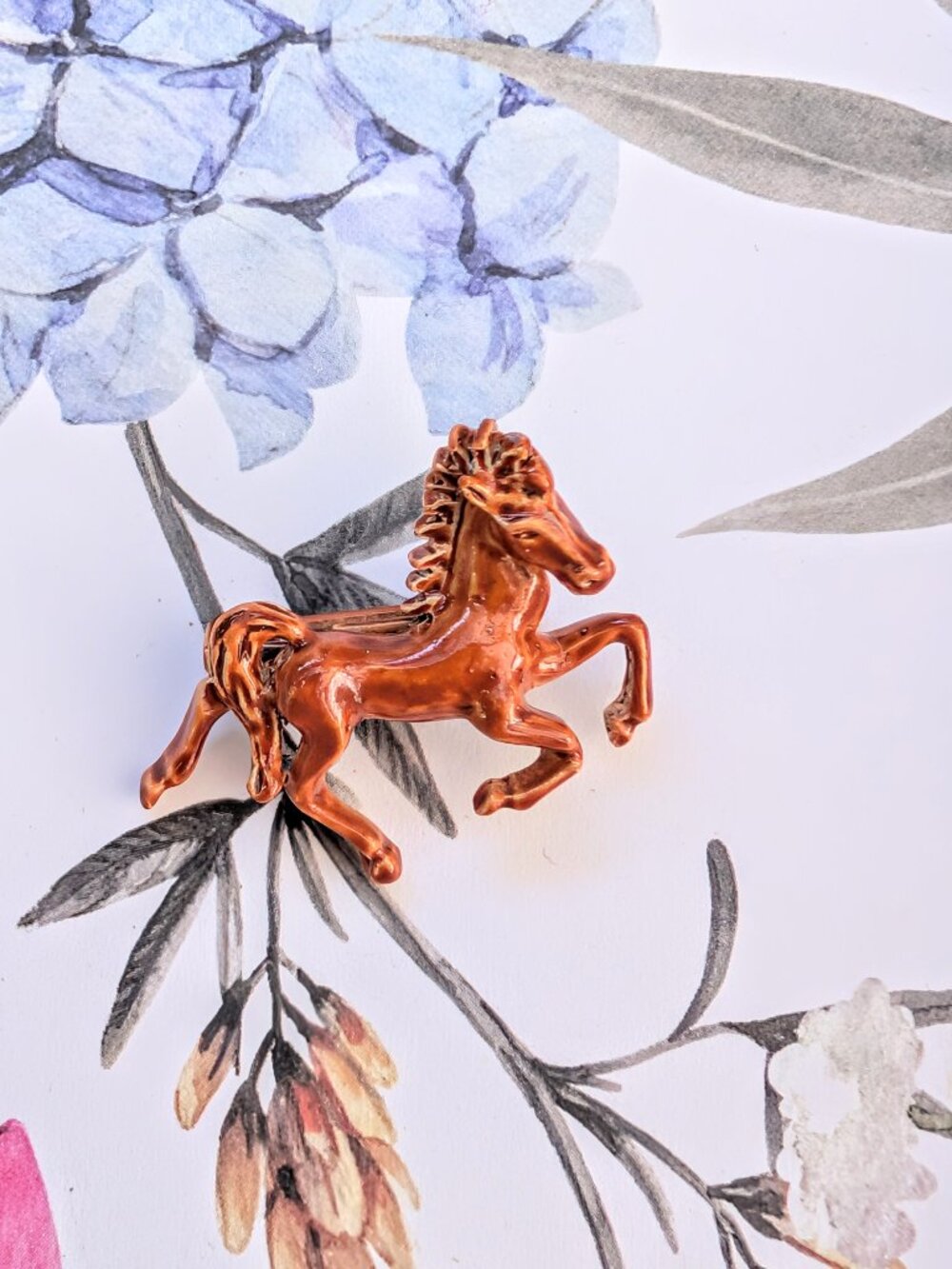 1940's - 1950's Brown Enamel Horse Cluster/ Collar Brooch